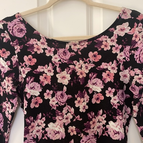 Forever 21 Flower Bodycon Dress - Size M - Picture 2 of 5